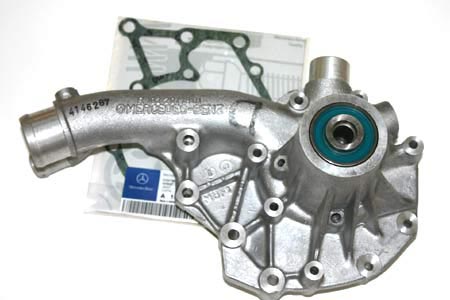 Mercedes 230GE Water Pump1
